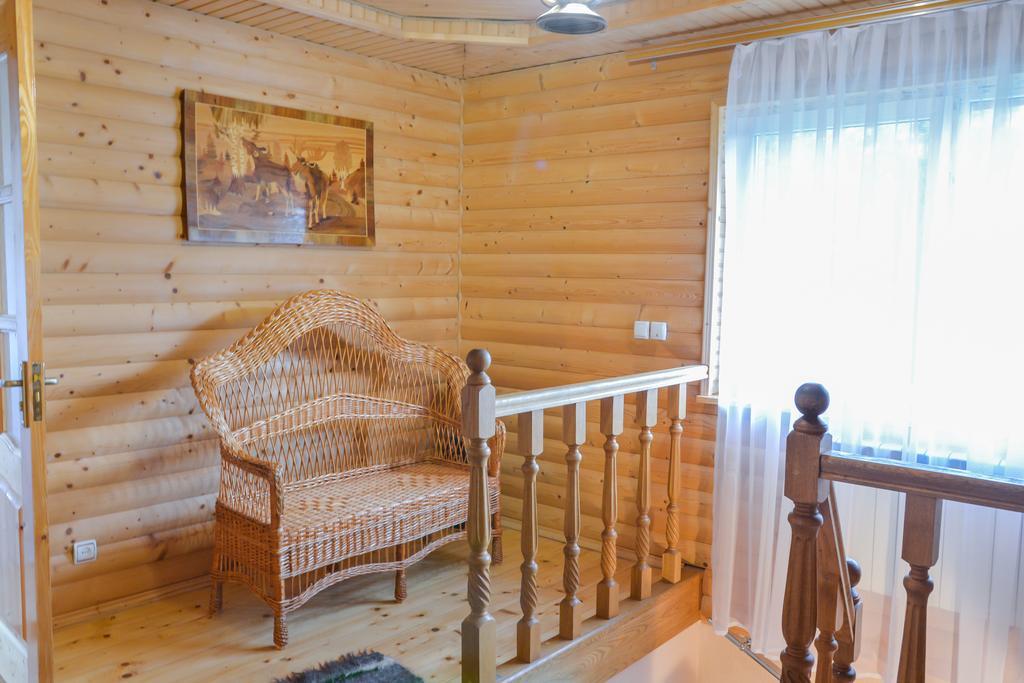 Villa Садыба Полыцька Guta Esterno foto